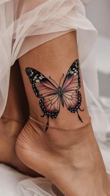 تتو دور مچ پا پروانه